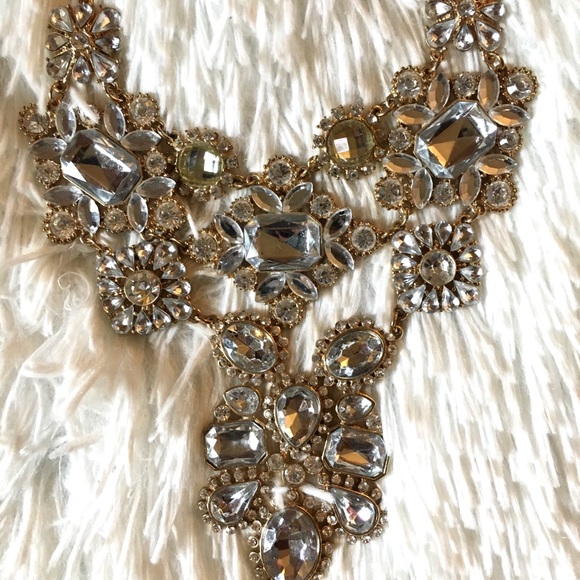 ๐ฆ๐ถ๐น๐๐ฒ๐ฟ ๐ฆ๐๐ฎ๐๐ฒ๐บ๐ฒ๐ป๐ ๐ก๐ฒ๐ฐ๐ธ๐น๐ฎ๐ฐ๐ฒ - Picture 4 of 4